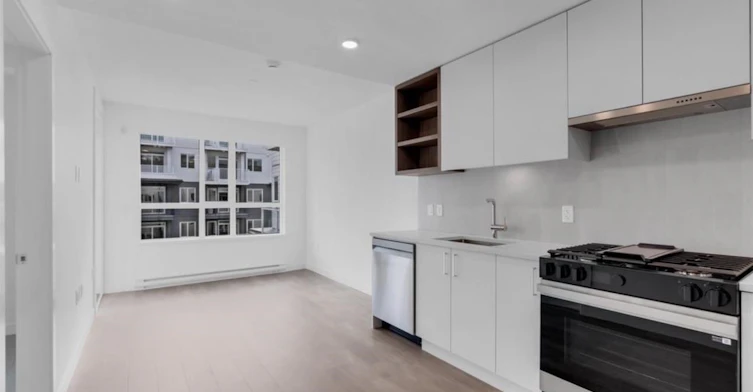 723 Grover Avenue, Coquitlam, BC, V3J 0L9 - 3
