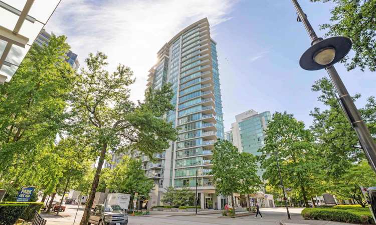 1904-1616 Bayshore Drive