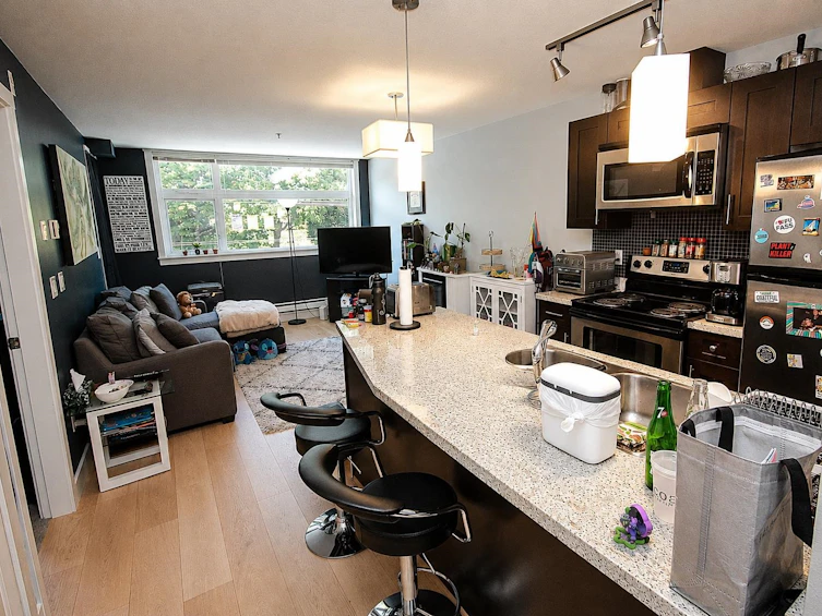 205-5488 Cecil Street, Vancouver, BC, V5R 4E5 - 6