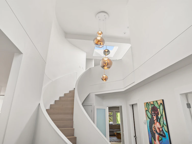2385 W 49th Avenue, Vancouver, BC, V6M 2V2 - 3