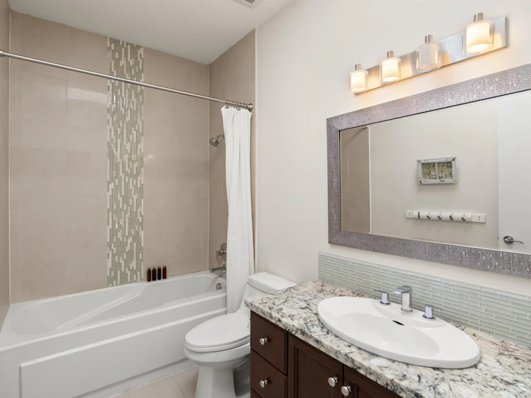 2385 W 49th Avenue, Vancouver, BC, V6M 2V2 - 23