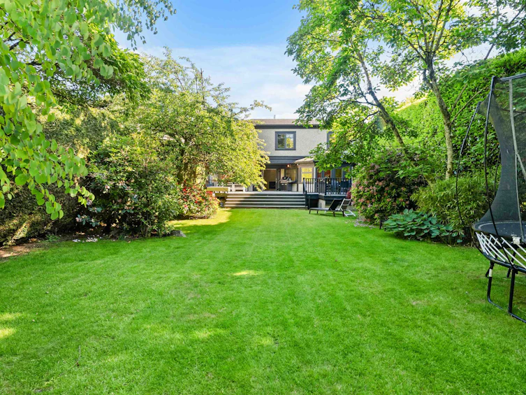 2385 W 49th Avenue, Vancouver, BC, V6M 2V2 - 37