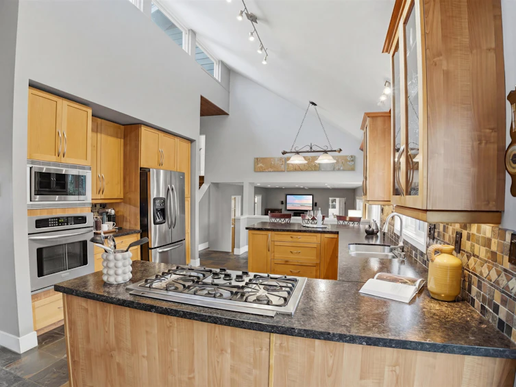 12891 Southridge Drive, Surrey, BC, V3X 3C7 - 26