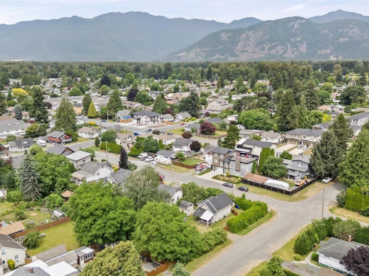 46028 King Avenue, Chilliwack, BC, V2P 3B4 - 37