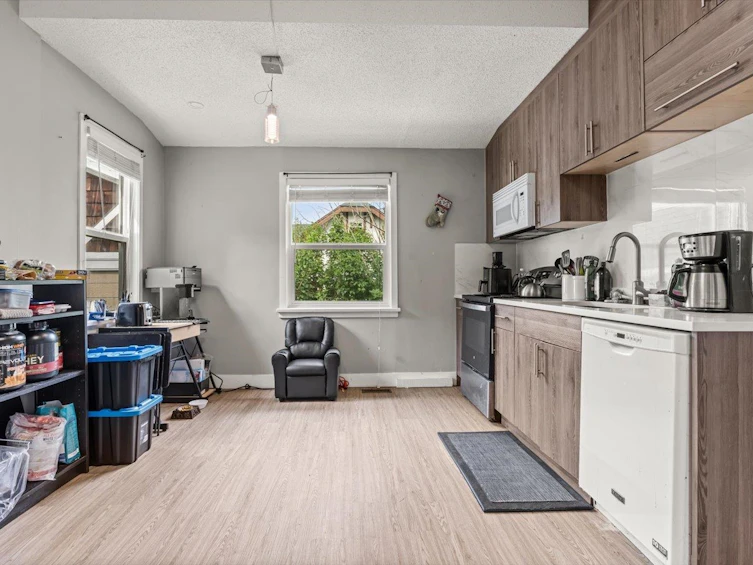 46028 King Avenue, Chilliwack, BC, V2P 3B4 - 11