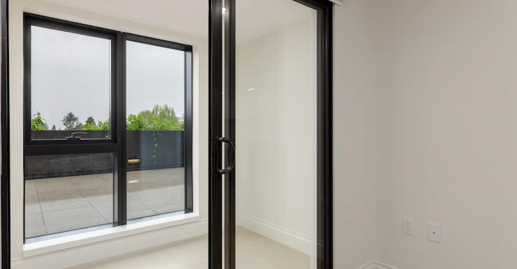 303-2105 W 46th Avenue, Vancouver, BC, V6M 2L1 - 10