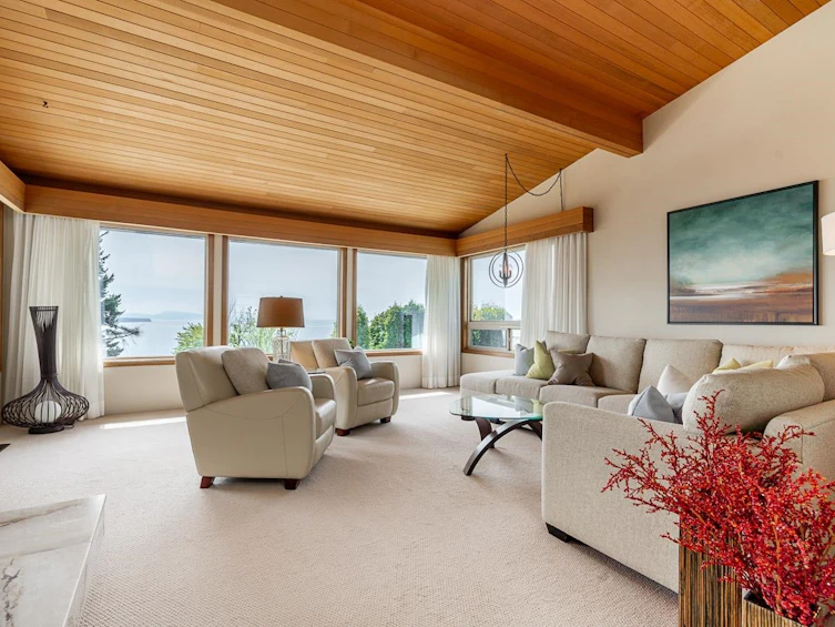 14366 Magdalen Avenue, Surrey, BC, V4B 2X3 - 14