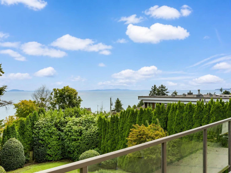 14366 Magdalen Avenue, Surrey, BC, V4B 2X3 - 13