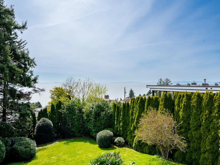 14366 Magdalen Avenue, Surrey, BC, V4B 2X3 - 11