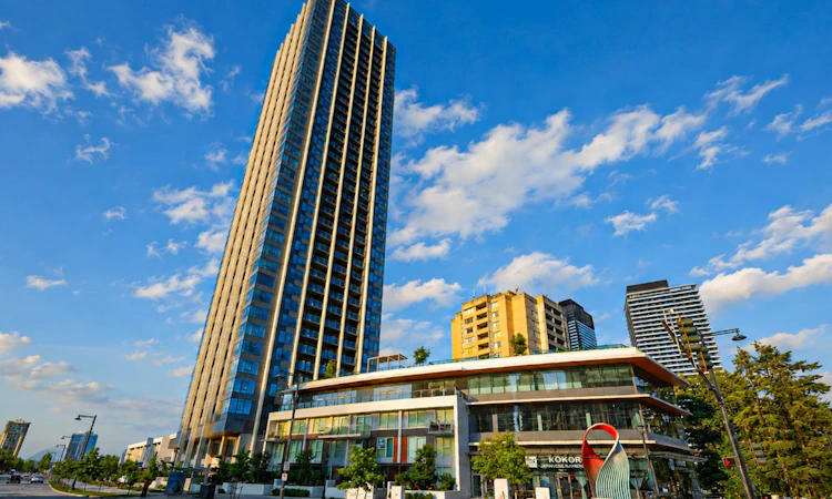 2410-10448 University Drive