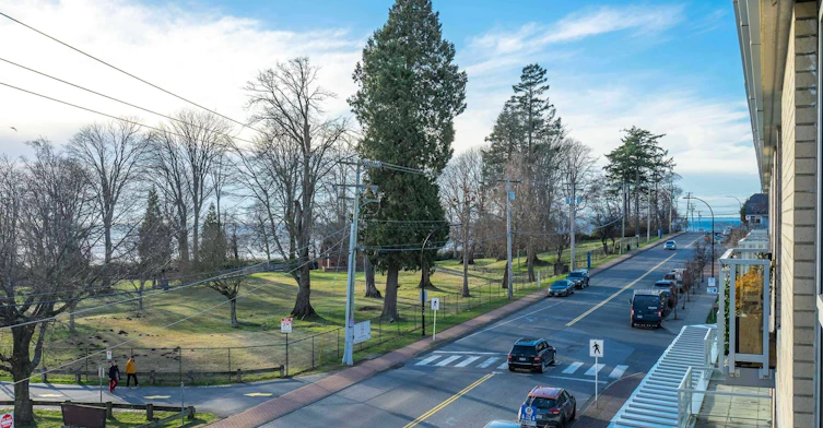 311-15777 Marine Drive, Surrey, BC, V4B 1E5 - 12