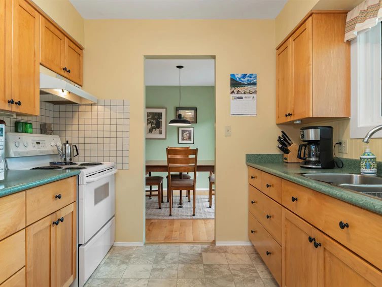 630 Hazel Street, Hope, BC, V0X 1L0 - 5