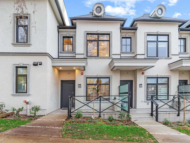1510 W 61st Avenue, Vancouver, BC, V6P 4Y9