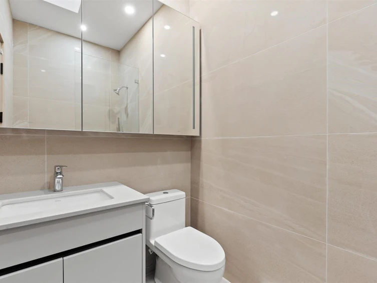 1510 W 61st Avenue, Vancouver, BC, V6P 4Y9 - 13