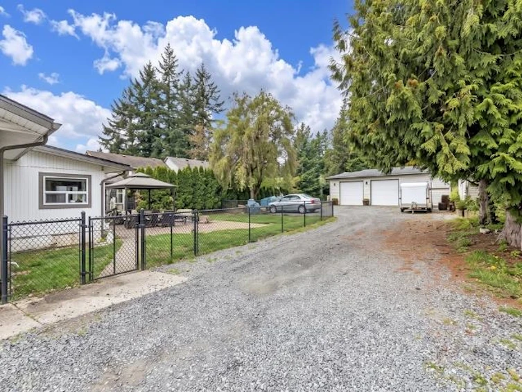 2561 Ross Road, Abbotsford, BC, V4X 1J3 - 24