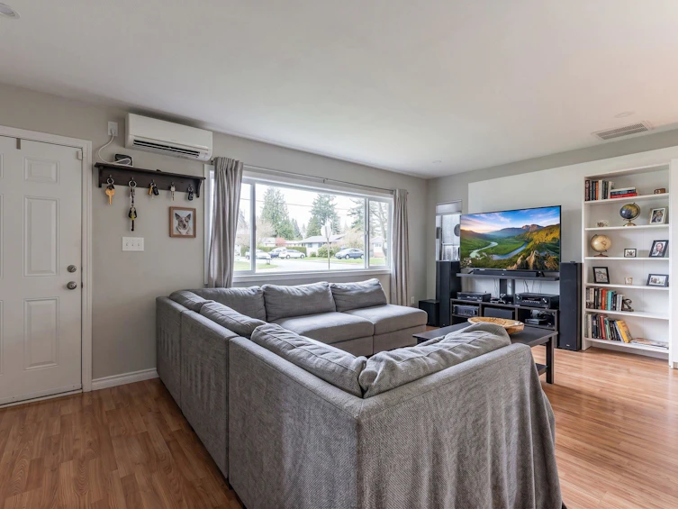 2561 Ross Road, Abbotsford, BC, V4X 1J3 - 10
