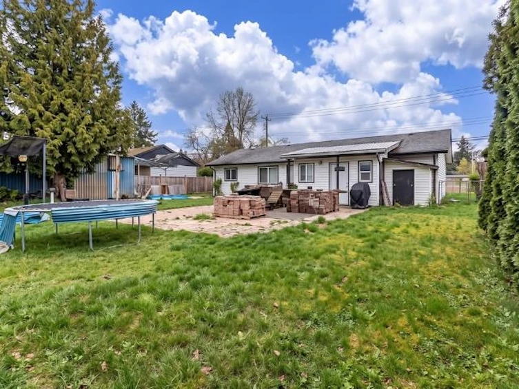 2561 Ross Road, Abbotsford, BC, V4X 1J3 - 21