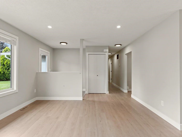 8900 Charles Street, Chilliwack, BC, V2P 7H8 - 9