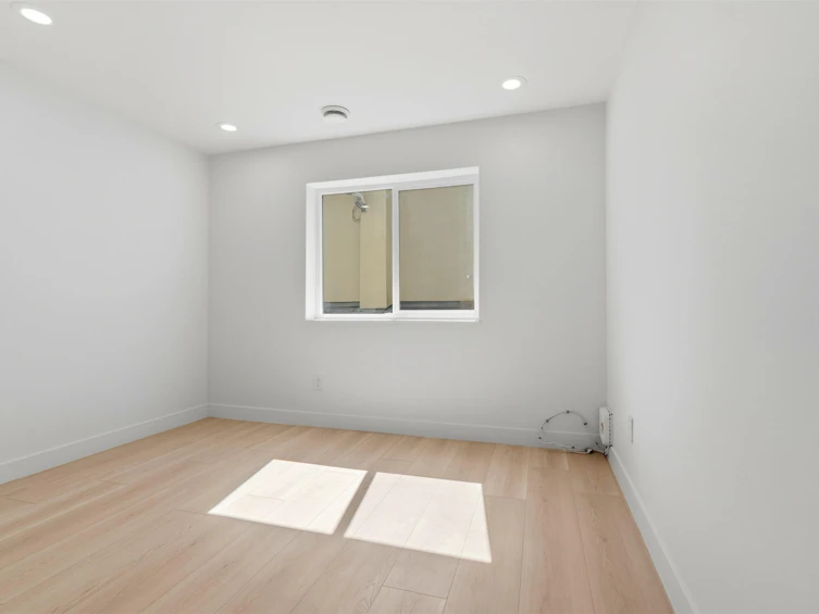 1761 E 57th Avenue, Vancouver, BC, V5P 2B4 - 32