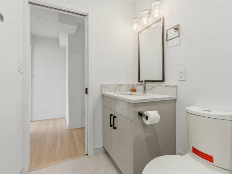 1761 E 57th Avenue, Vancouver, BC, V5P 2B4 - 33