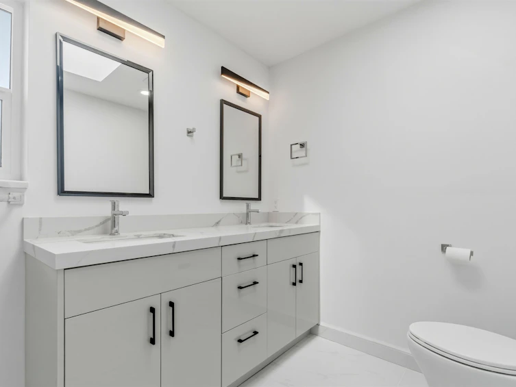 1761 E 57th Avenue, Vancouver, BC, V5P 2B4 - 38