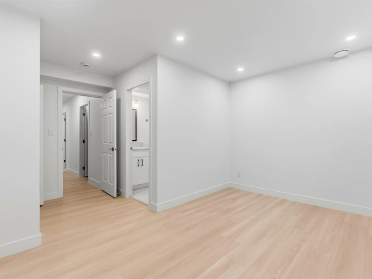 1761 E 57th Avenue, Vancouver, BC, V5P 2B4 - 22