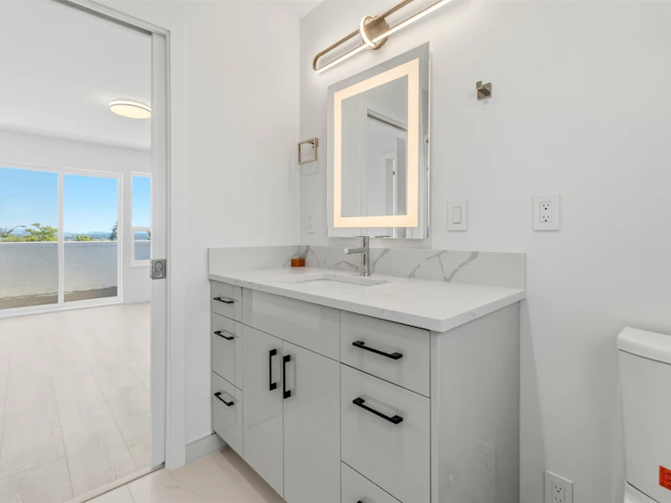 1761 E 57th Avenue, Vancouver, BC, V5P 2B4 - 11
