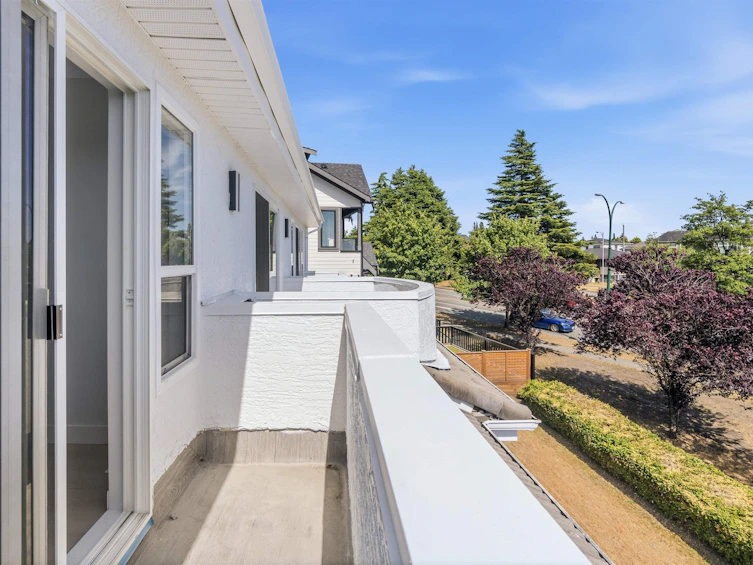 1761 E 57th Avenue, Vancouver, BC, V5P 2B4 - 15