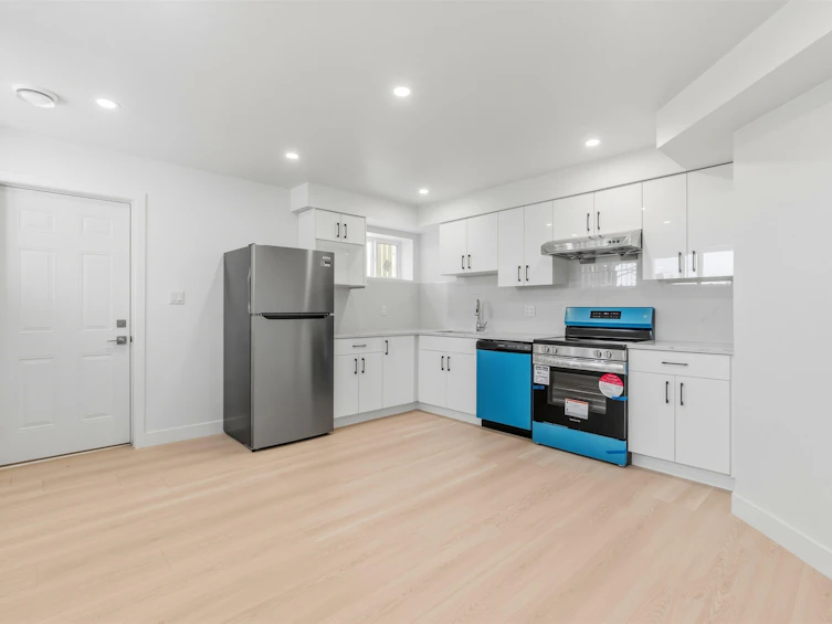1761 E 57th Avenue, Vancouver, BC, V5P 2B4 - 18