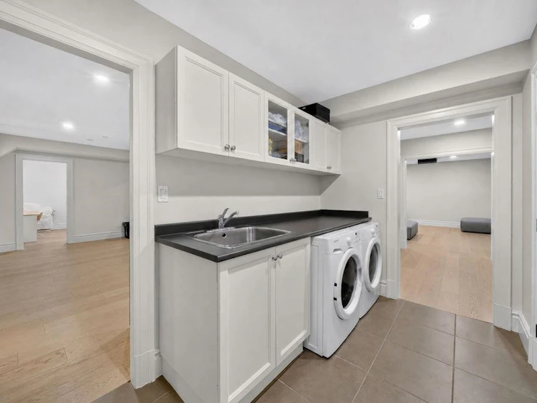 2599 W 36th Avenue, Vancouver, BC, V6N 2P6 - 32