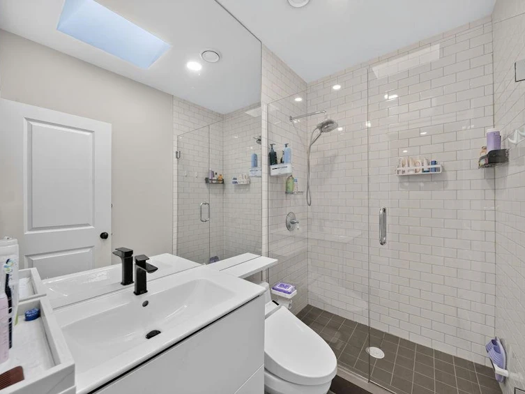 2599 W 36th Avenue, Vancouver, BC, V6N 2P6 - 30