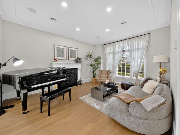 2599 W 36th Avenue, Vancouver, BC, V6N 2P6 - 5