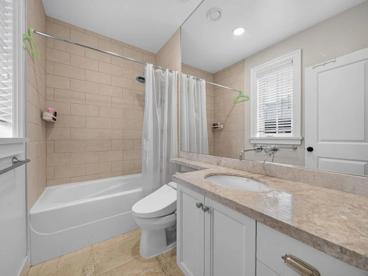 2599 W 36th Avenue, Vancouver, BC, V6N 2P6 - 28