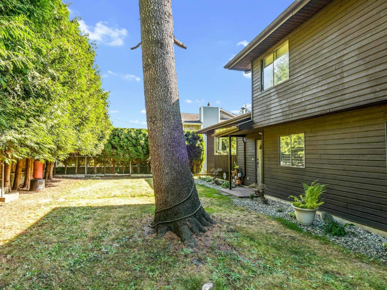 8473 152 Street, Surrey, BC, V3S 3M9 - 4