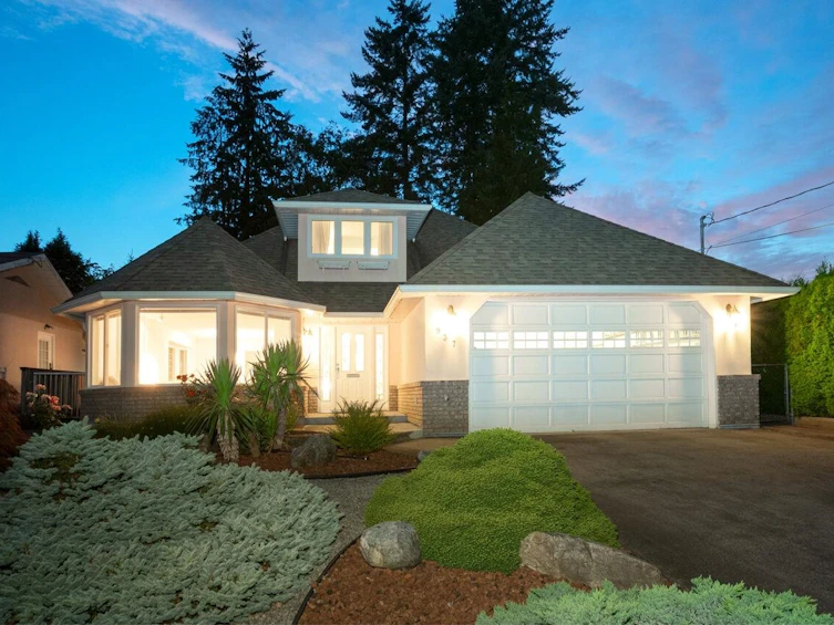 937 Westmount Drive, Port Moody, BC, V3H 1K8