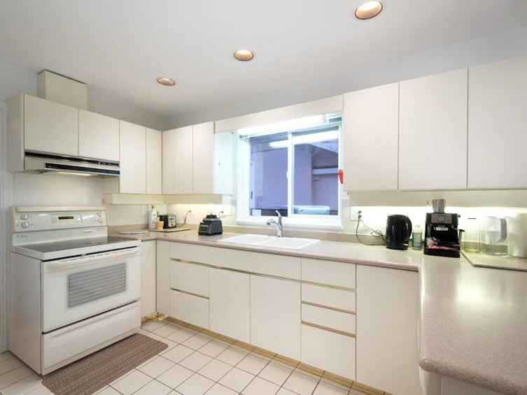 937 Westmount Drive, Port Moody, BC, V3H 1K8 - 8