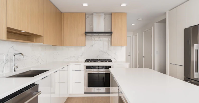 1602-7769 Park Crescent, Burnaby, BC, V3N 0J7 - 3