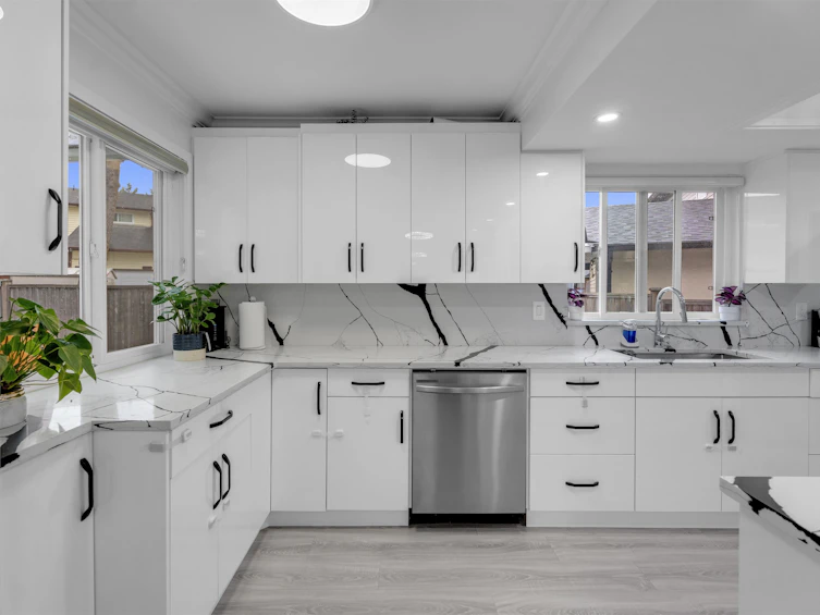 13232 82 Avenue, Surrey, BC, V3W 8Z4 - 12