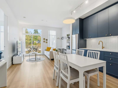 310-718 Edgar Avenue - 2