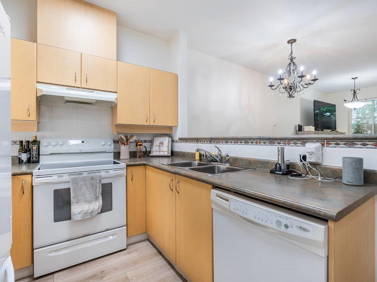 104-522 Smith Avenue, Coquitlam, BC, V3J 7X7 - 13