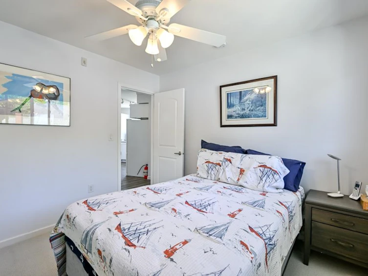 201-14881 Marine Drive, Surrey, BC, V4B 1C2 - 25
