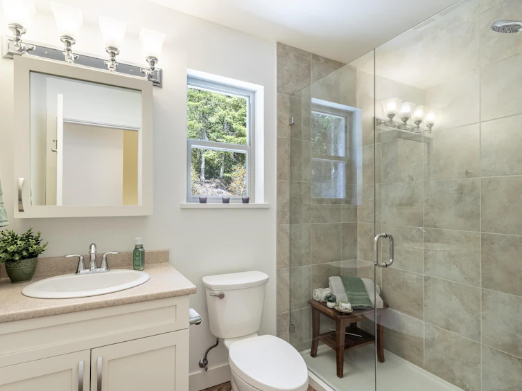 5823 Leaning Tree Road, Halfmoon Bay, BC, V7Z 1C2 - 17