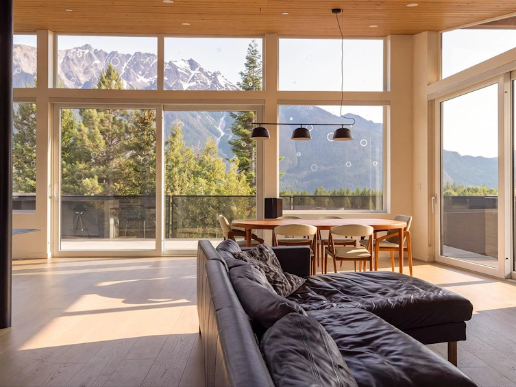1764 Pinewood Drive, Pemberton, BC, V0N 2L3 - 3