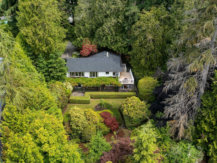 2912 Rosebery Avenue, West Vancouver, BC, V7V 3A6