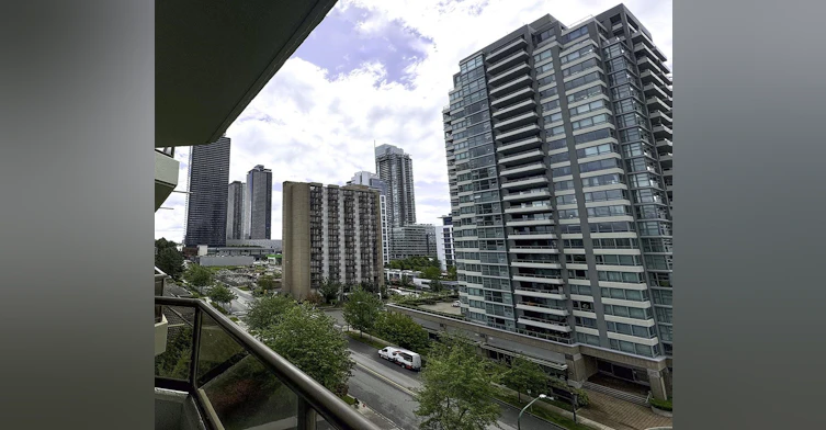 806-4353 Halifax Street, Burnaby, BC, V5C 5Z4 - 12