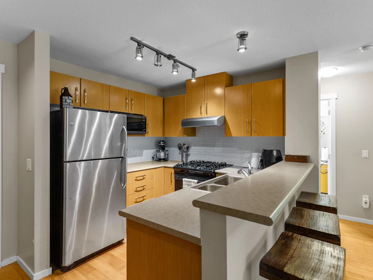 315-400 Klahanie Drive, Port Moody, BC, V3H 5K9 - 9