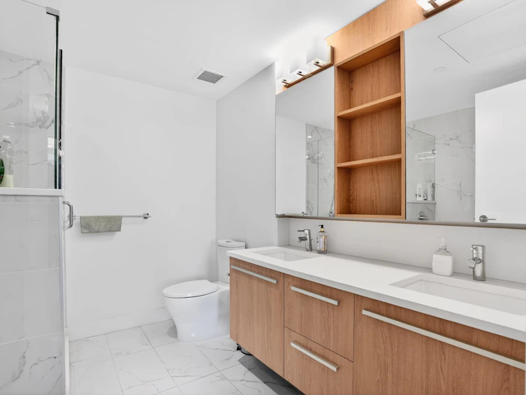 604-2780 Valley Centre Avenue, North Vancouver, BC, V7J 0C4 - 18
