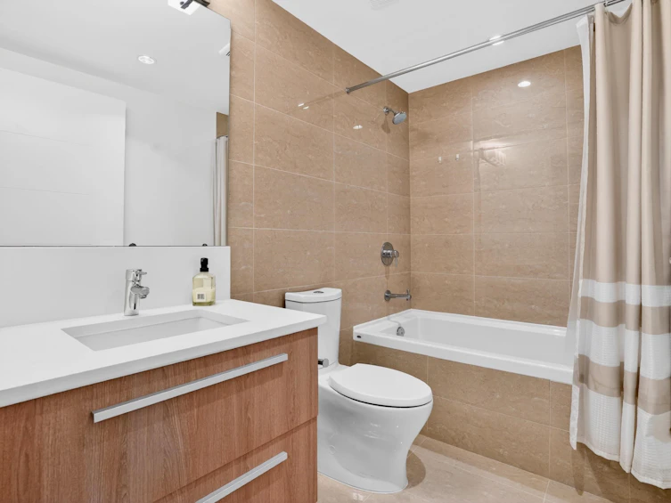 604-2780 Valley Centre Avenue, North Vancouver, BC, V7J 0C4 - 22