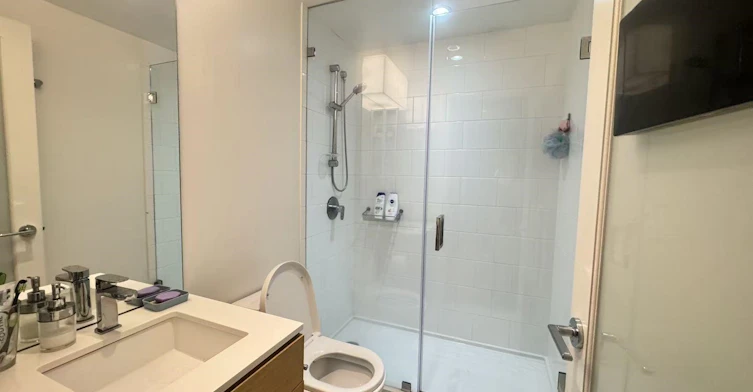 16xx-13438 Central Avenue, Surrey, BC, V3T 0N2 - 7