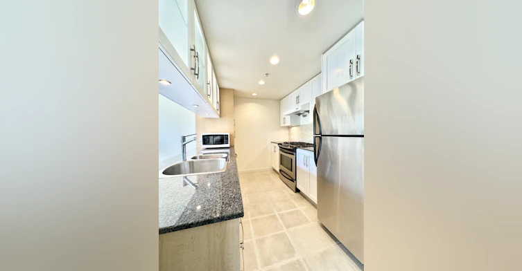 XX-6351 Buswell Street, Richmond, BC, V6Y 0A4 - 4